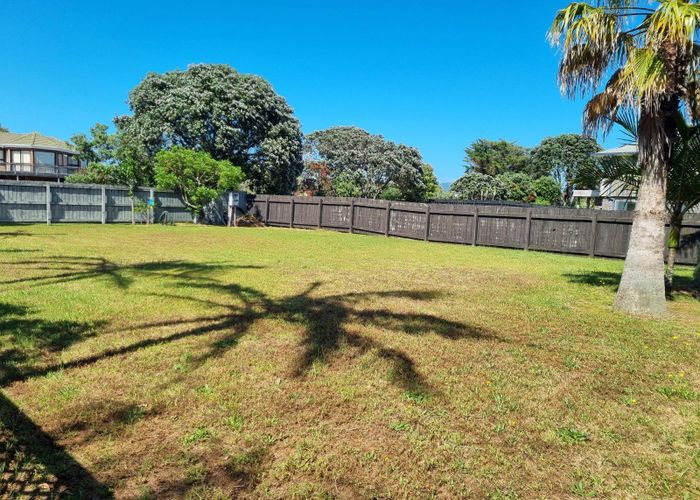  at 302 Kenwood Drive, Matarangi