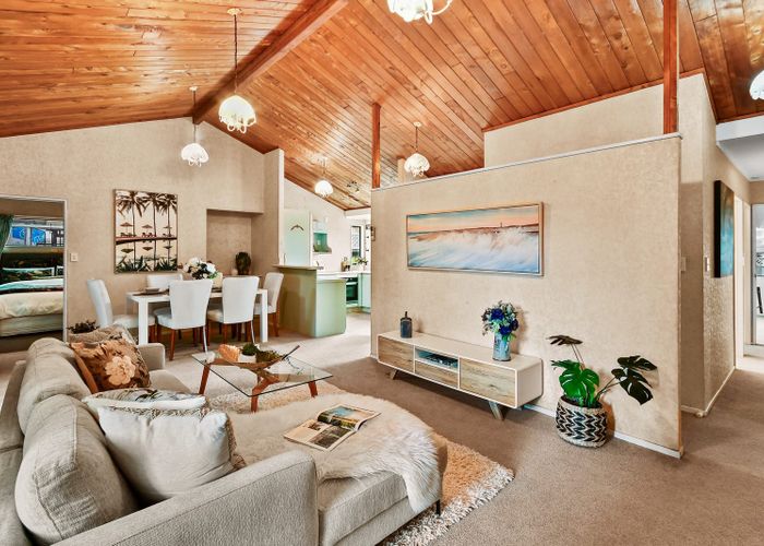  at 2/16 Airfield Road, Takanini, Papakura, Auckland