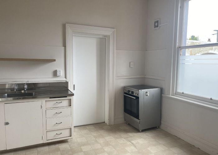  at 352  South Road, Caversham, Dunedin, Otago