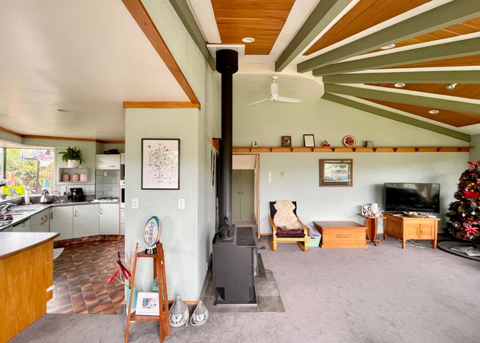  at 34 Grove Avenue, Weston, Oamaru