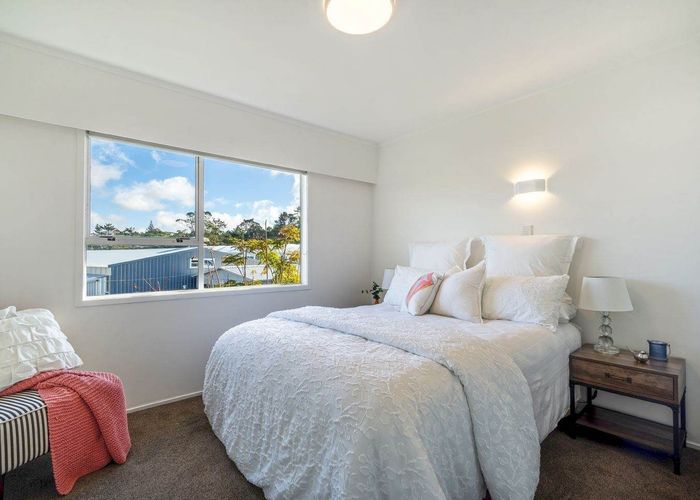  at 1/34C Sunnynook Road, Sunnynook, North Shore City, Auckland