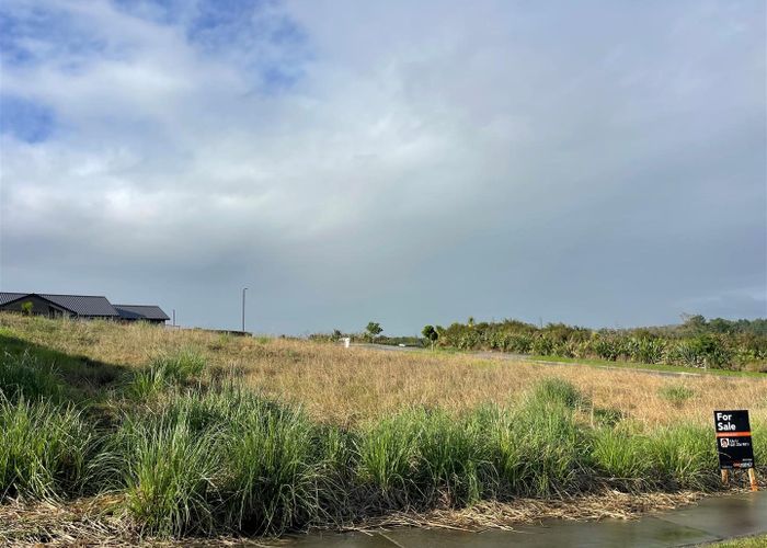  at Angiangi Crescent, Beachlands, Manukau City, Auckland