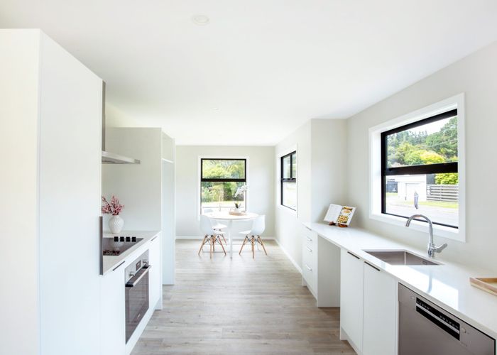 at 6 -8 Reading Street, Wainuiomata, Lower Hutt, Wellington