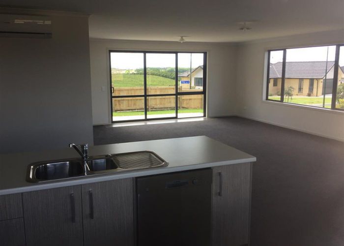  at 4 Jack Rise, Grandview Heights, Hamilton, Waikato