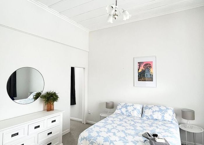  at 2/24 West End Road, Herne Bay, Auckland City, Auckland