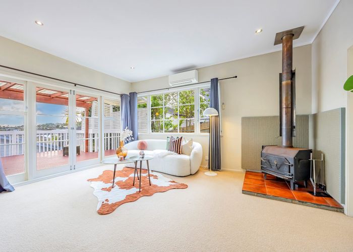  at 1/27 Rosedale Road, Pinehill, North Shore City, Auckland