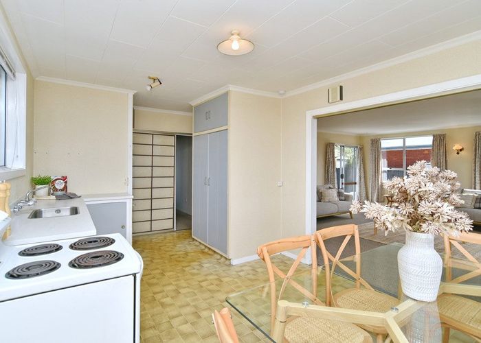  at 9 Oldwood Street, Bishopdale, Christchurch