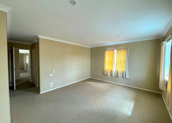  at 33A Janway Avenue, Flat Bush, Manukau City, Auckland