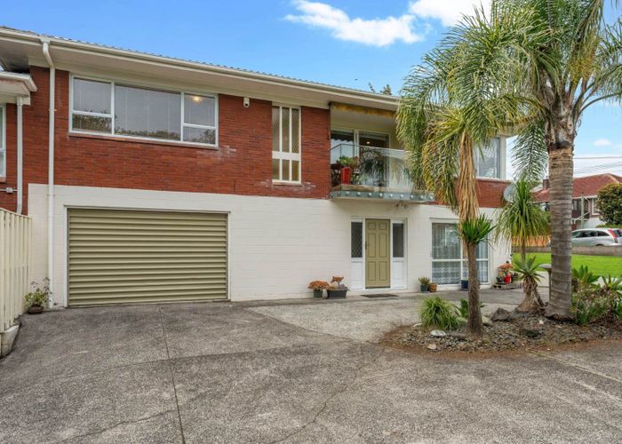  at 1/105 Landscape Road, Mount Eden, Auckland