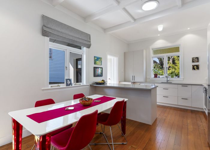  at 8 Jesmond Terrace, Mount Albert, Auckland