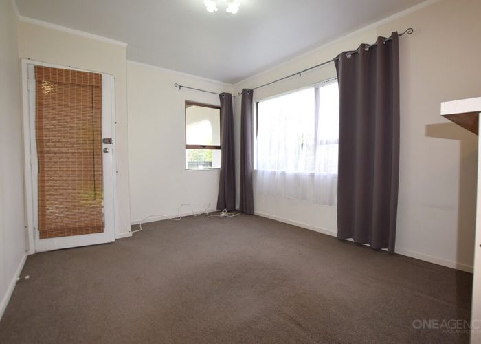  at 63 Kirby Street, Glendene, Waitakere City, Auckland