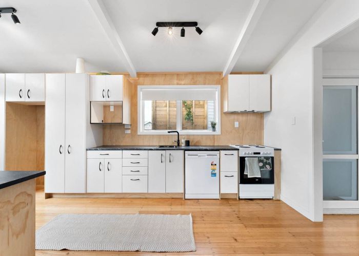  at 21a Patts Avenue, Glendene, Waitakere City, Auckland