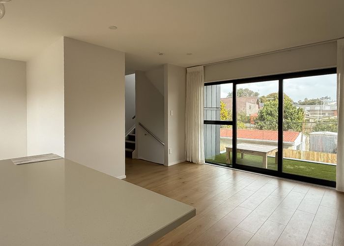  at 16D Brookfield Avenue, Onehunga, Auckland City, Auckland