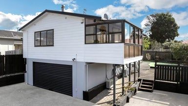  at 2/73 Russell Road, Manurewa, Auckland