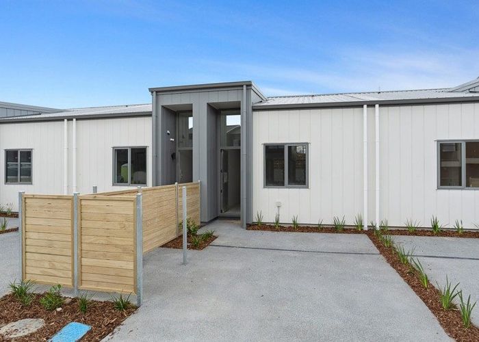  at 10 Orona Place, Conifer Grove, Papakura, Auckland