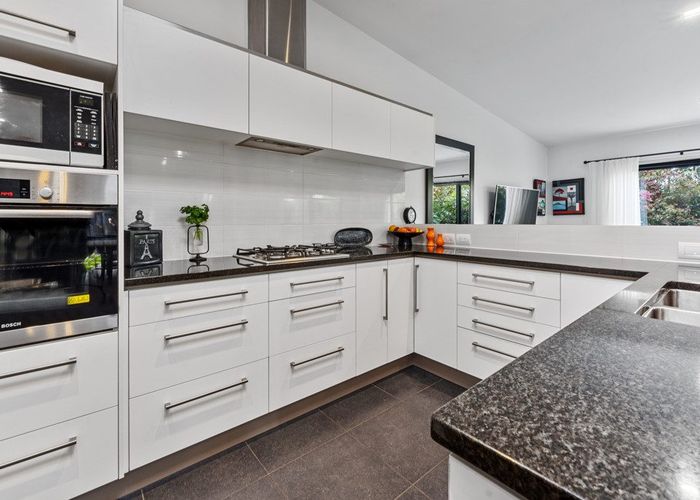  at 27 Jude Way, Brookfield, Tauranga