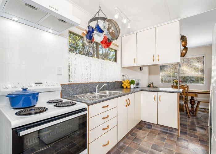  at 90 Omapere Street, Whitby, Porirua, Wellington