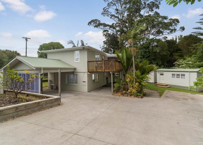  at 13 Roseneath Place, Birkdale, North Shore City, Auckland