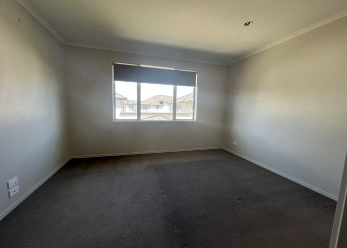  at 5 Akeake Lane, Manurewa, Manukau City, Auckland