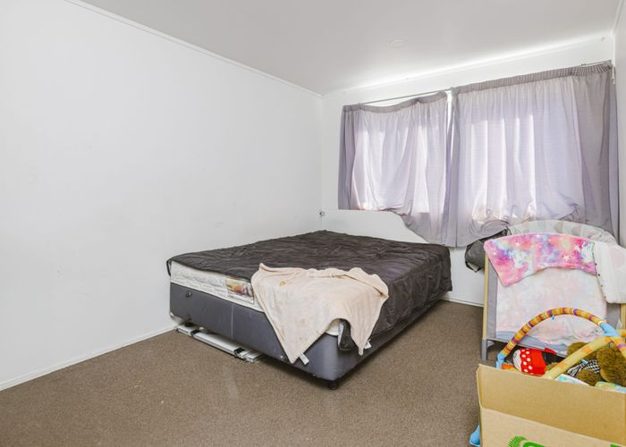  at 18A Gibbons Road, Weymouth, Auckland