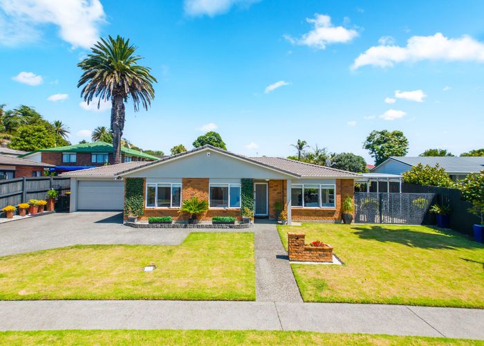  at 12 Kohanga Road, Mangere Bridge, Auckland