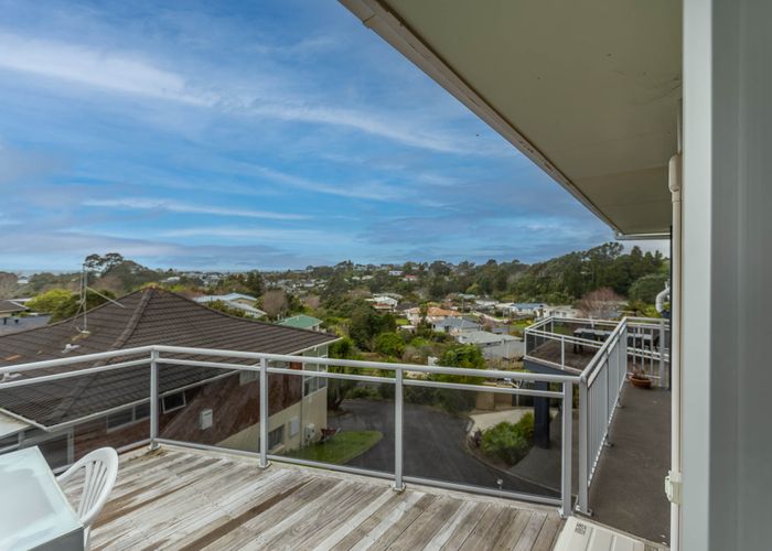  at 5B Te Mara Place, Merrilands, New Plymouth