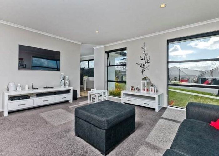  at 2 Steamer Road, Silverdale, Rodney, Auckland