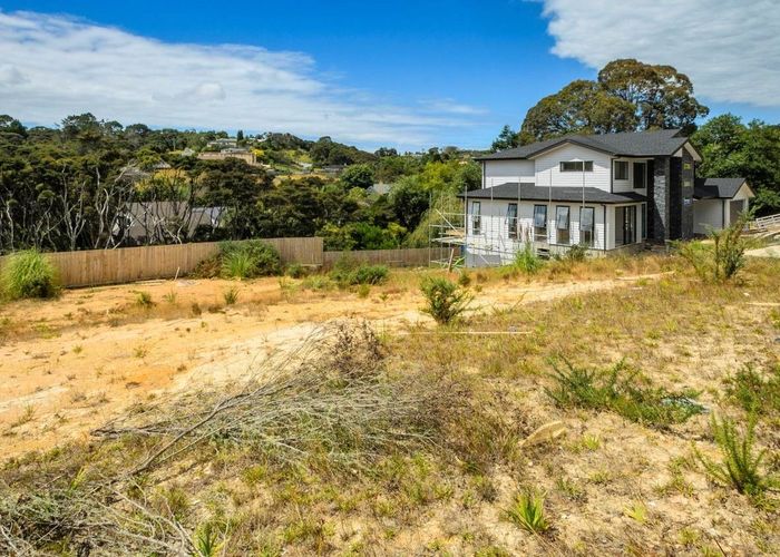  at 17B Wicklam Lane, Greenhithe, Auckland