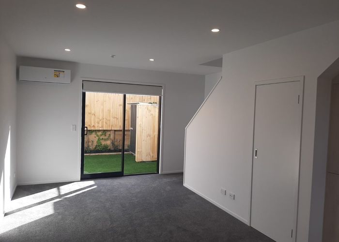  at 9/21 Karamu Street, Te Atatu Peninsula, Auckland