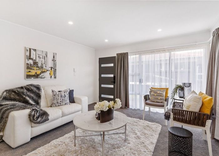  at 38 Ballater Place, Highland Park, Manukau City, Auckland