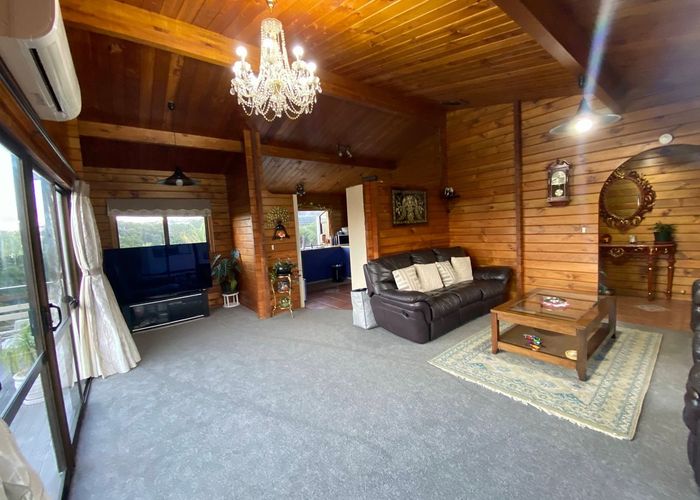  at 10 Lagoon Way, West Harbour, Waitakere City, Auckland