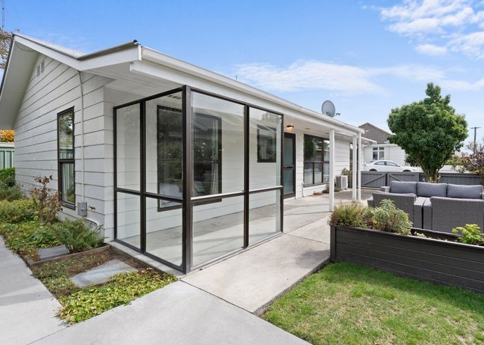  at 2/90 Conway Street, Somerfield, Christchurch