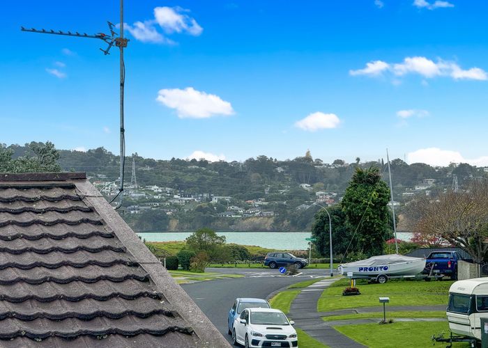  at 16 Andes Avenue, Mangere Bridge, Auckland
