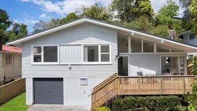  at 16 Orion Place, Hillcrest, Auckland