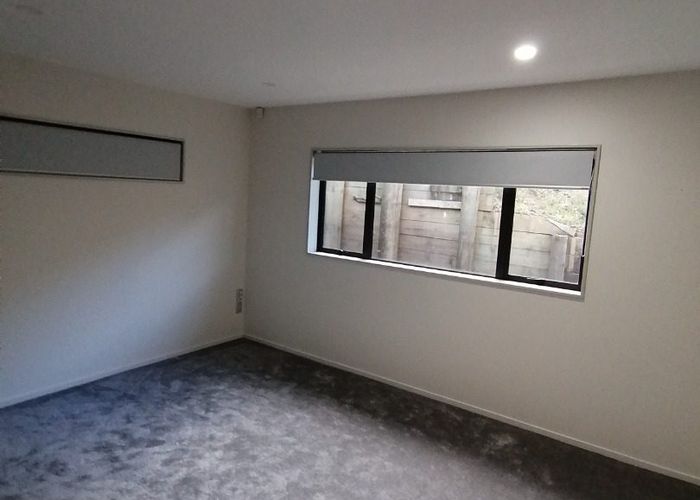  at 21 Bangla Place, Massey, Waitakere City, Auckland