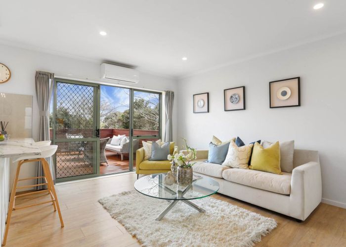  at 31 Cottesmore Place, Huntington Park, Manukau City, Auckland