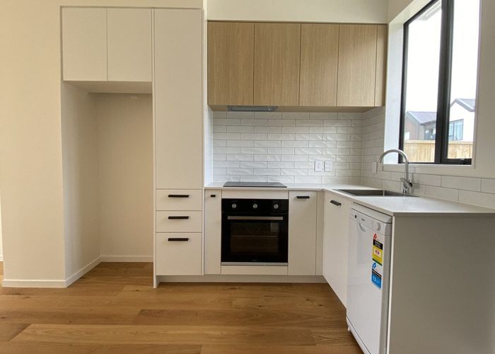  at 5/31 Mahalo Avenue, Wiri, Manukau City, Auckland