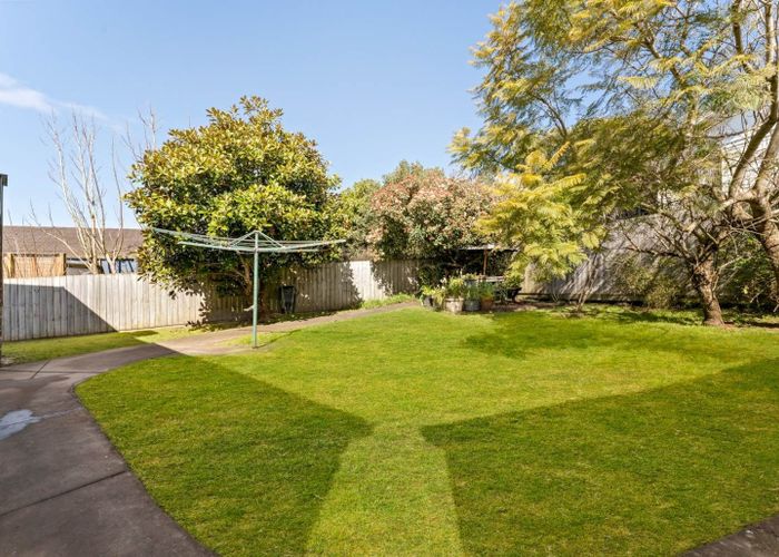  at 22 Granville Drive, Massey, Auckland
