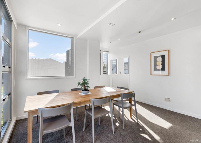  at 111/16 Huron Street, Takapuna, Auckland