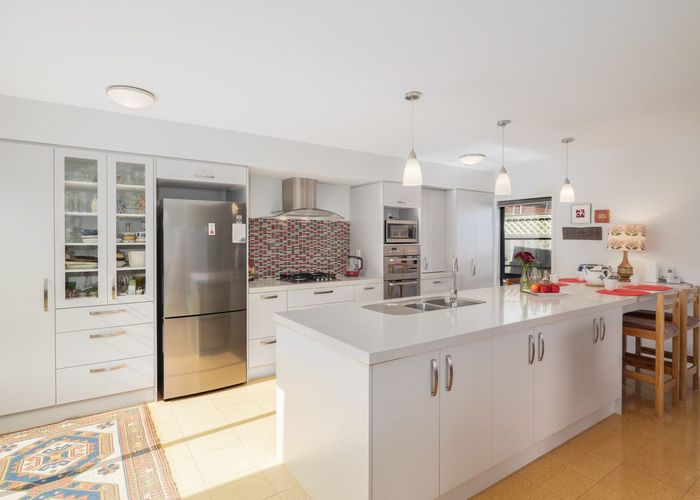  at 9 Muriwai Drive, Lyttelton