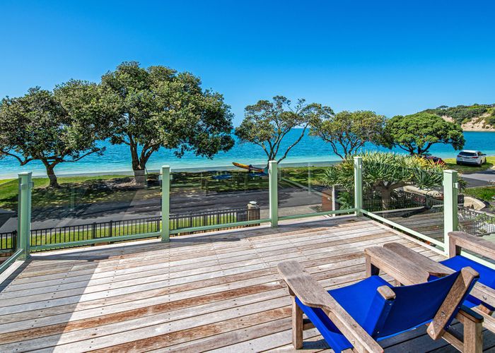 For sale 20 Matakatia Parade, Matakatia Bay, Rodney, Auckland homes