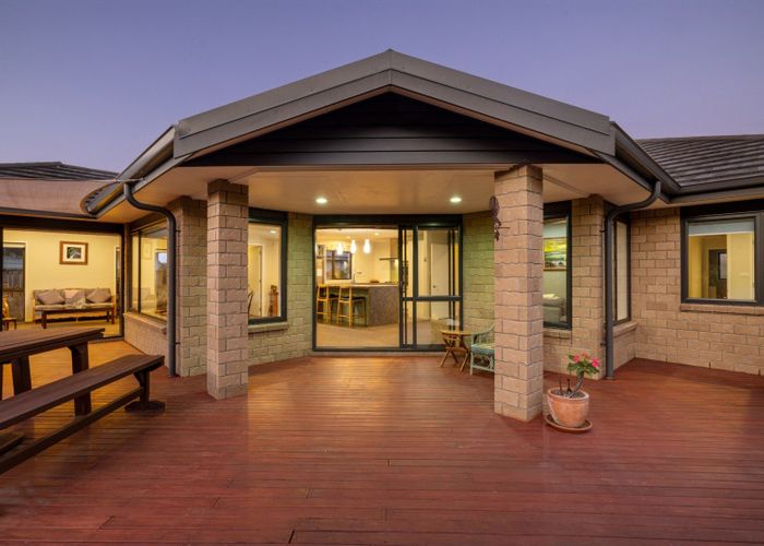  at 153 Oteki Park Drive, Welcome Bay, Tauranga