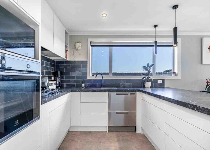  at 221 Talbot Street, Hargest, Invercargill, Southland