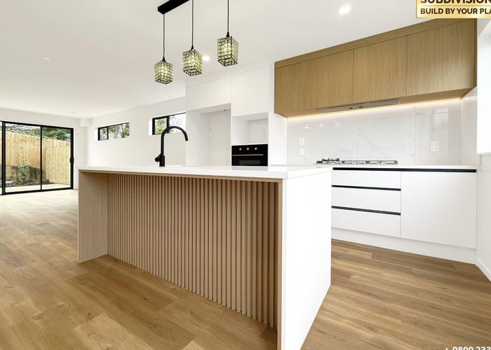 at 4/25 Hutchinson Avenue, New Lynn, Waitakere City, Auckland