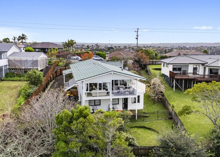  at 109 Luckens Road, West Harbour, Waitakere City, Auckland