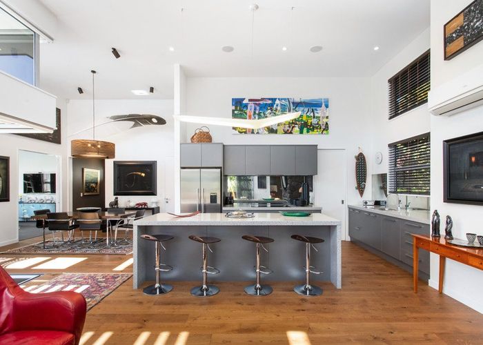  at 17 Clyde Road, Fendalton, Christchurch City, Canterbury