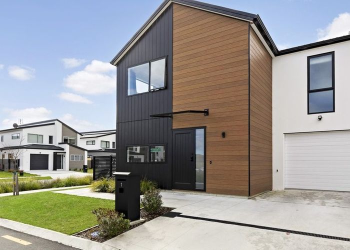 at 1 Bonneval Lane, Wallaceville, Upper Hutt