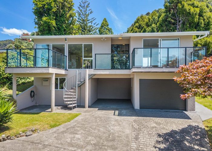  at 1270 Huia Road, Huia, Waitakere City, Auckland