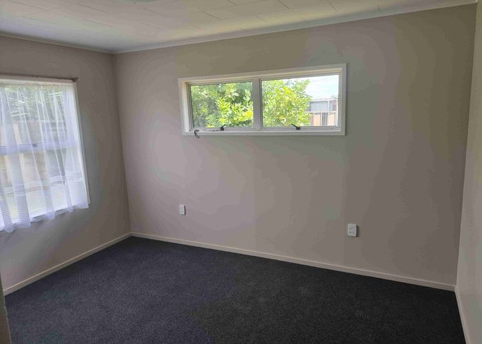  at 4 Joanna Place, Deanwell, Hamilton