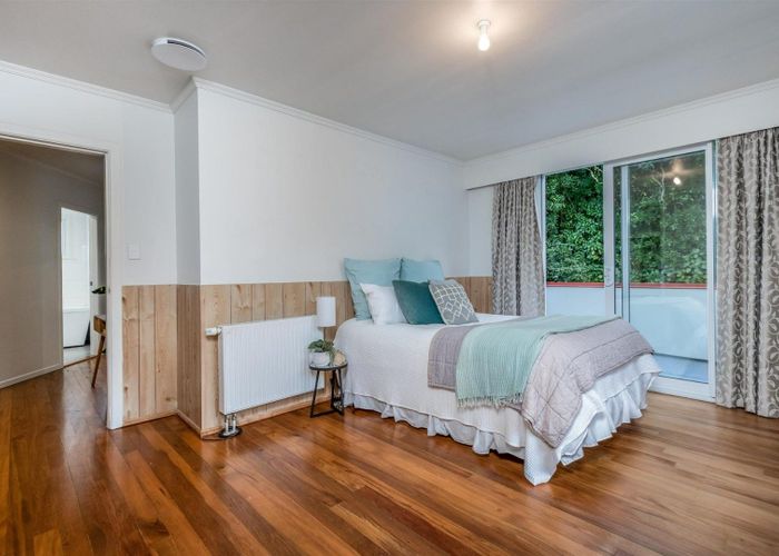  at 52 Kiwi Crescent, Tawa, Wellington